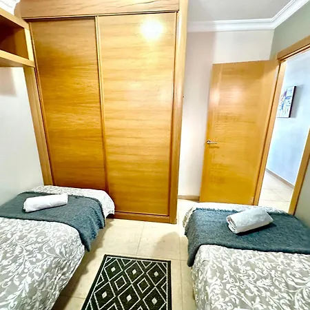 公寓 Charming 3 Bedroom *